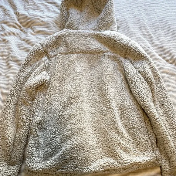 Fuzzy ivory thread+supply jacket - Picture 8 of 8